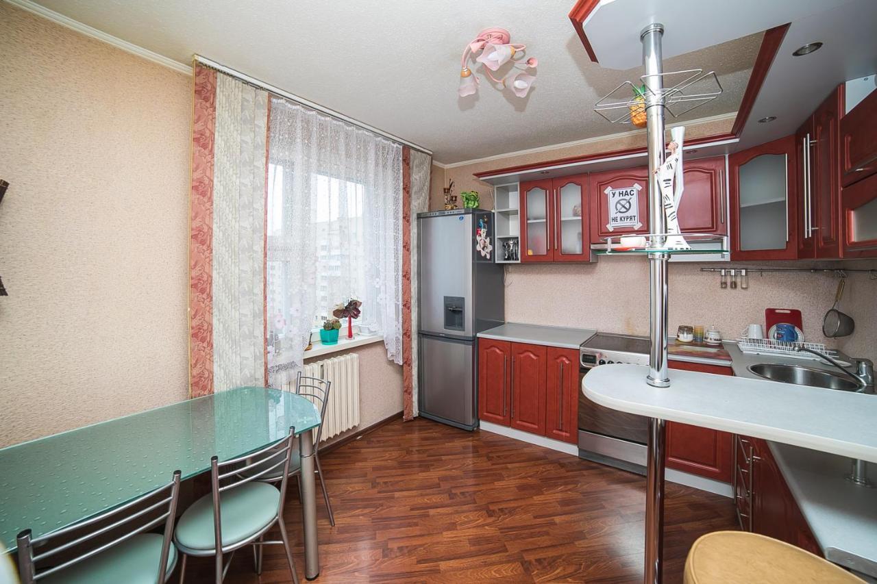 Uyutnaya Komnata Vozle Metro Aparthotel Minsk Buitenkant foto