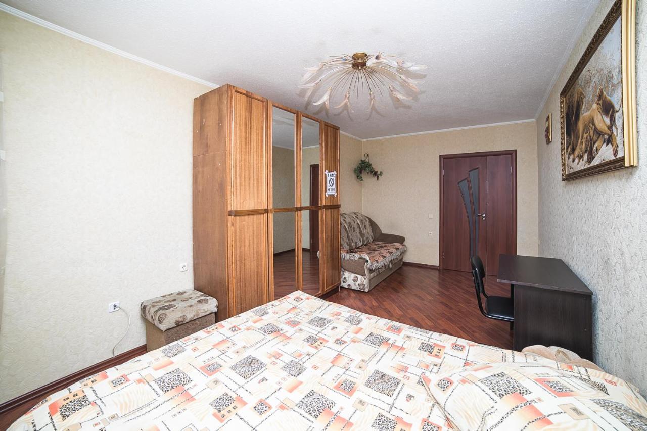 Uyutnaya Komnata Vozle Metro Aparthotel Minsk Buitenkant foto